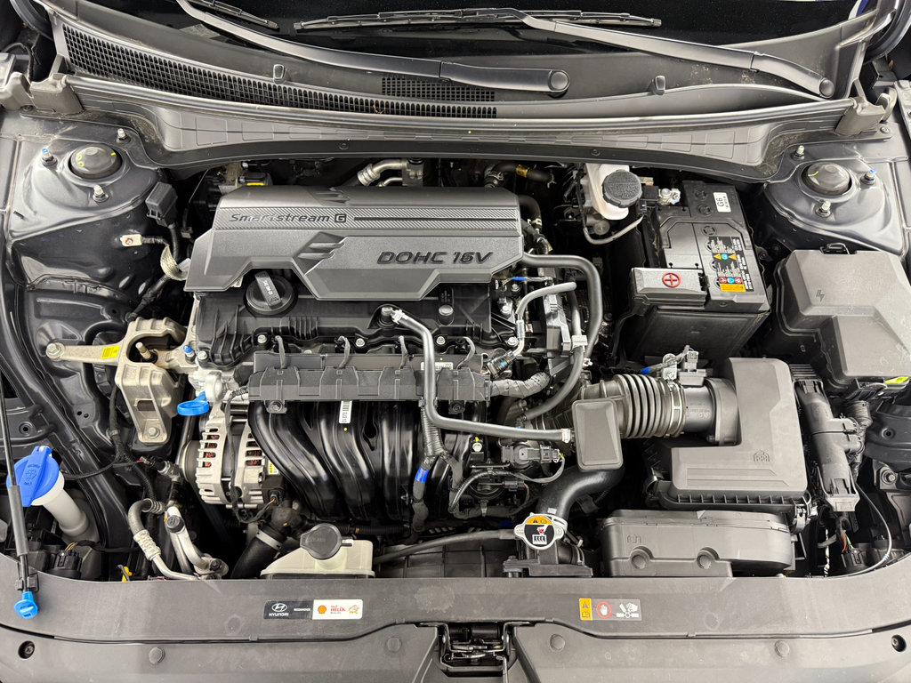 Used 2025 Hyundai Elantra Sport image 24