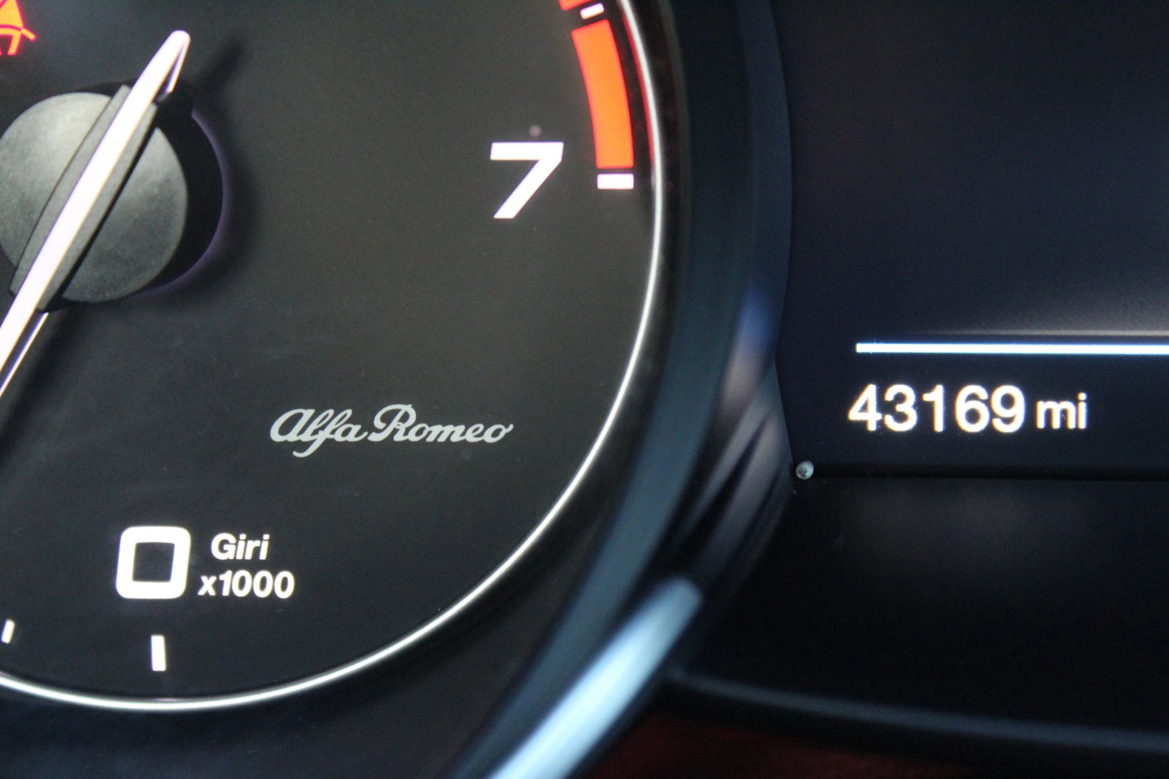 Used 2019 Alfa Romeo Giulia Ti Sport w/ Quick Order Package 22S Sport image 30