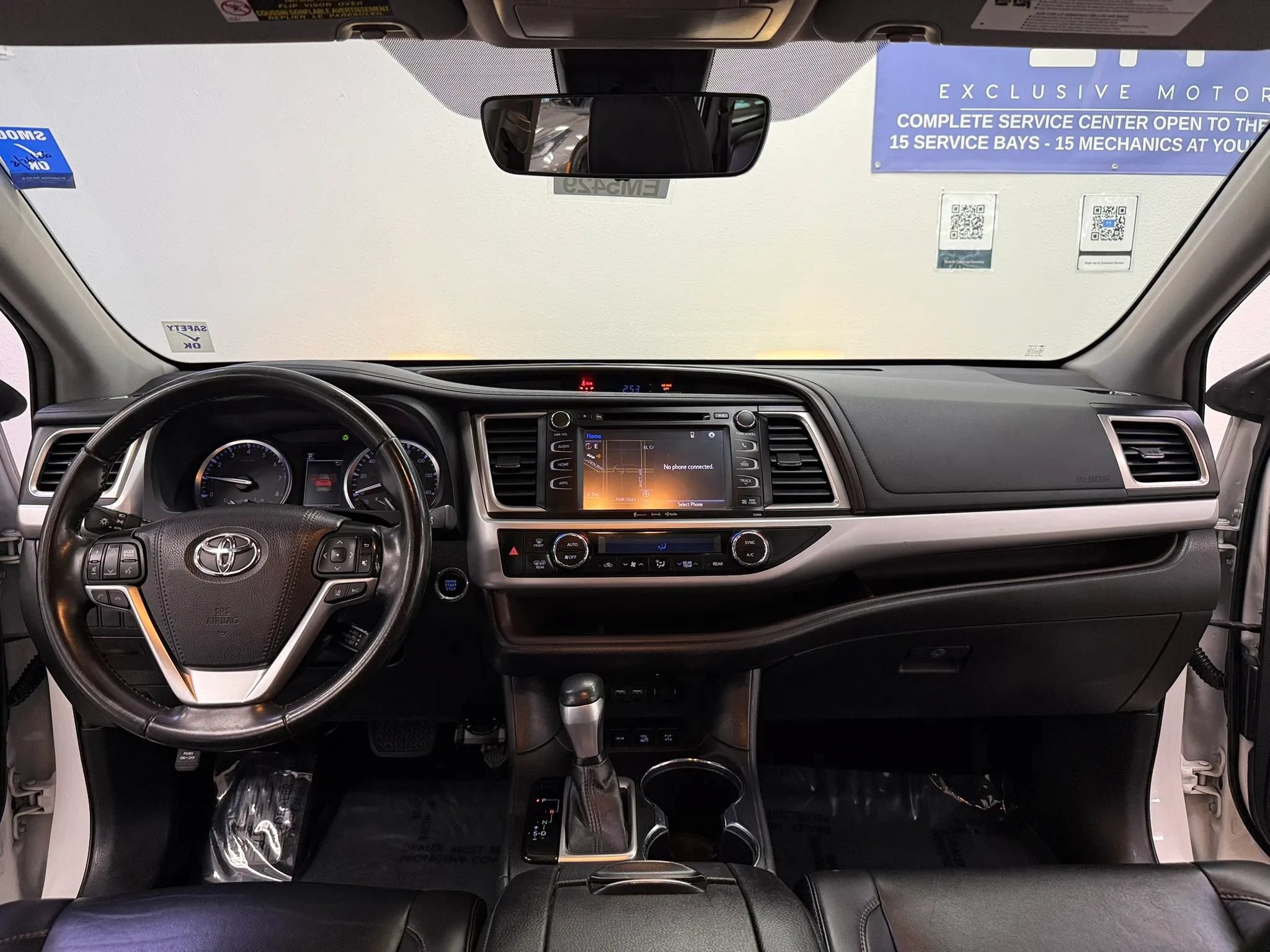Used 2019 Toyota Highlander XLE AWD/4WD image 10