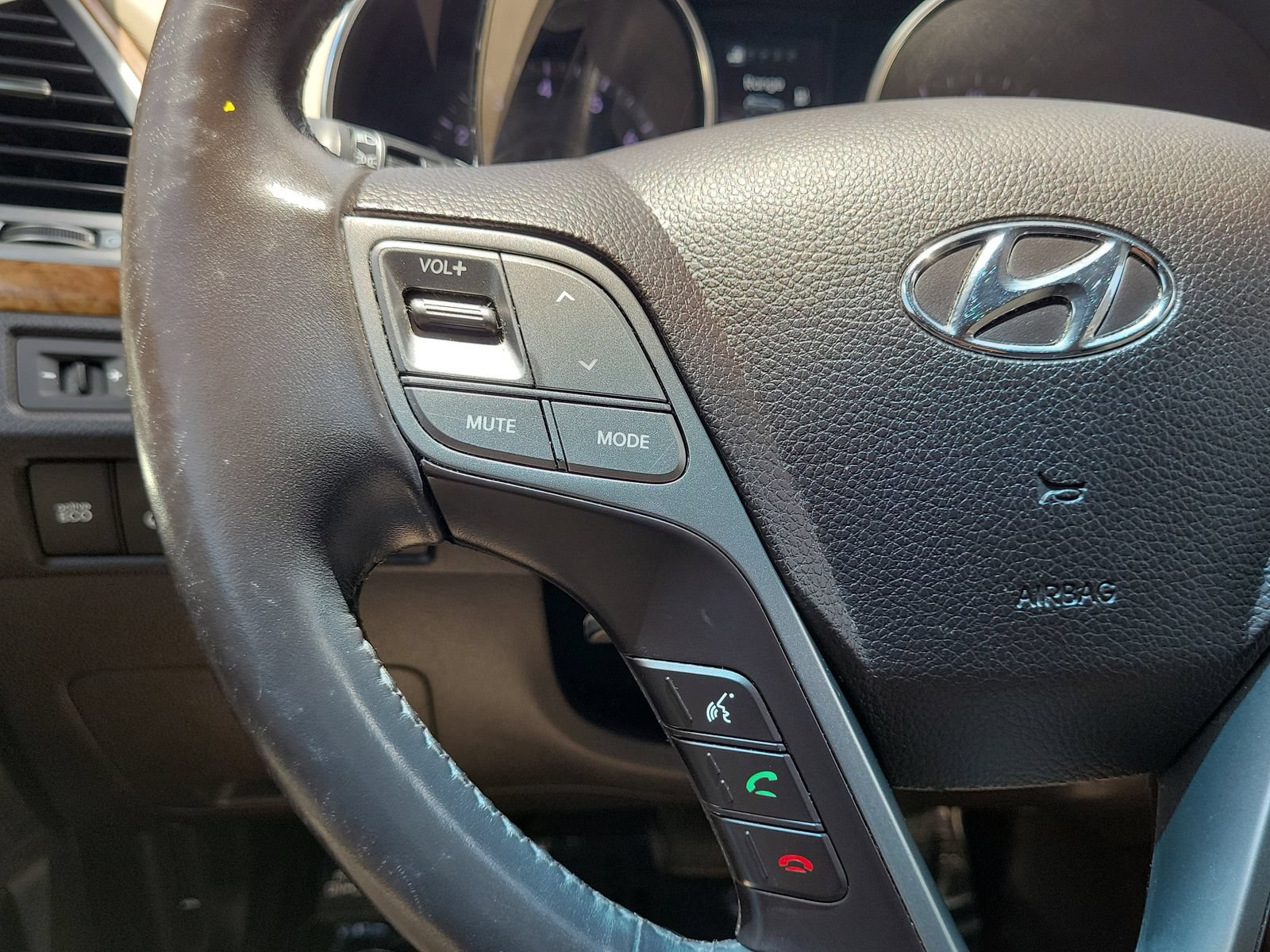 Used 2014 Hyundai Santa Fe Sport w/ Technology Package 04 AWD/4WD image 22