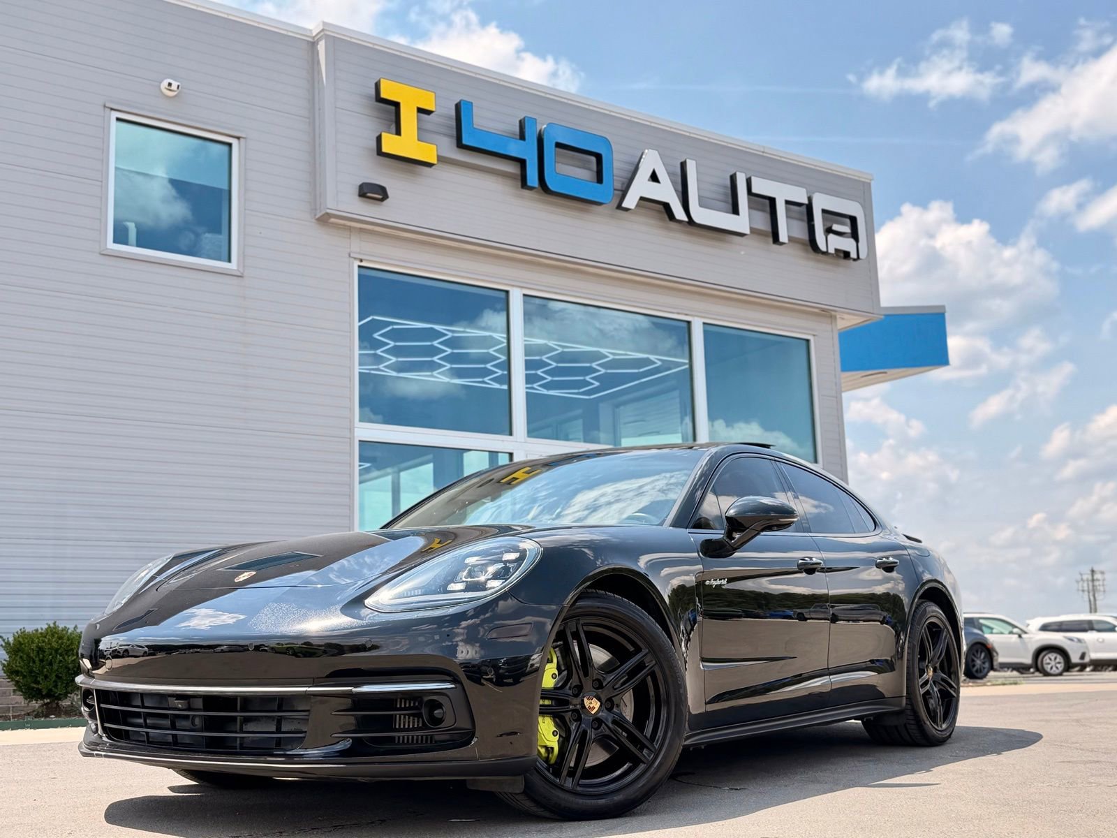 Used 2018 Porsche Panamera 4 AWD/4WD image 1