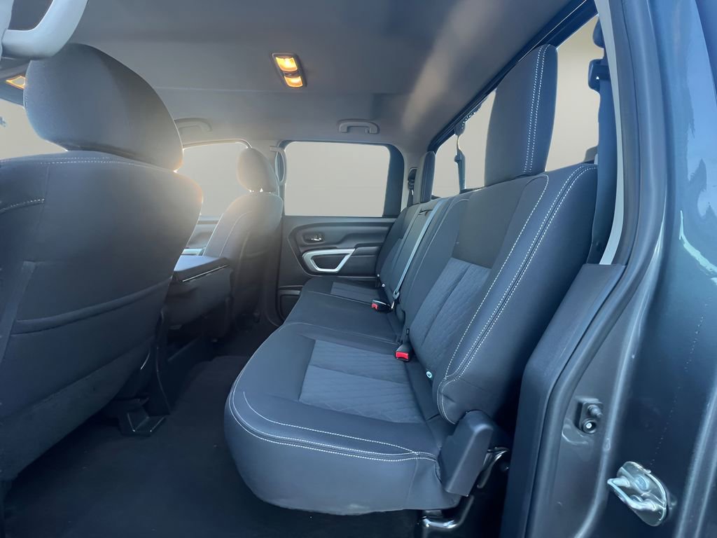 Used 2018 Nissan Titan Platinum Reserve image 18