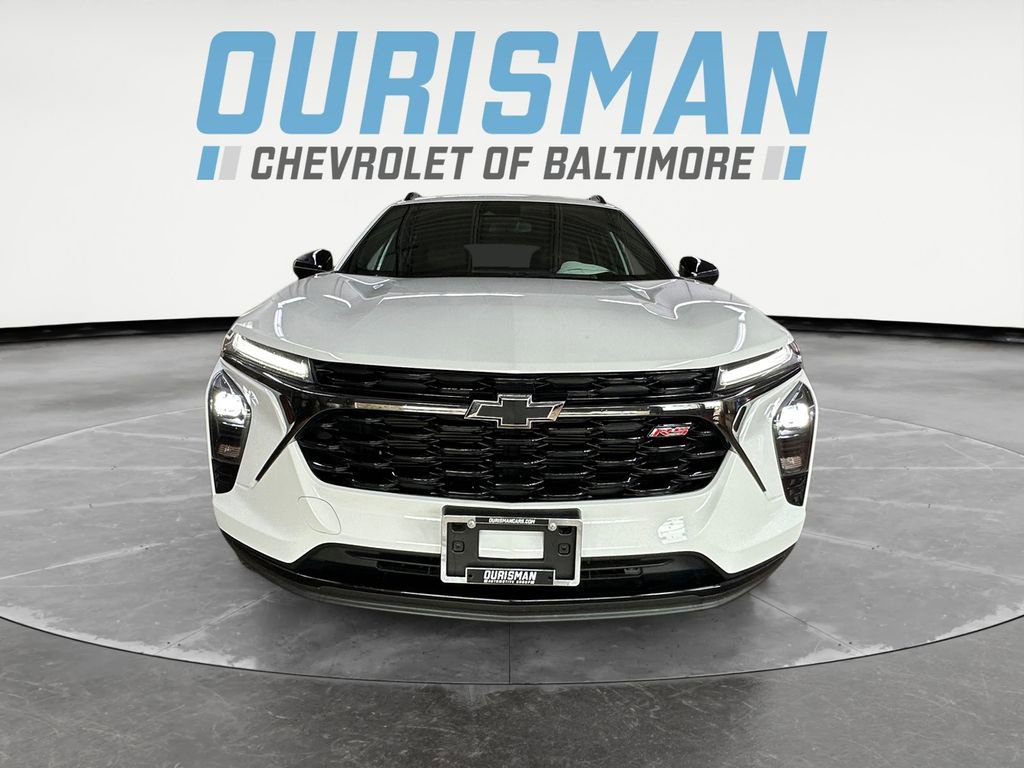 Certified 2025 Chevrolet Trax RS w/ Sunroof Package FWD image 8