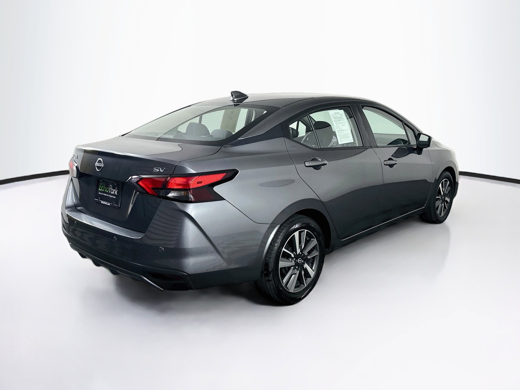 Used 2024 Nissan Versa SV FWD image 9