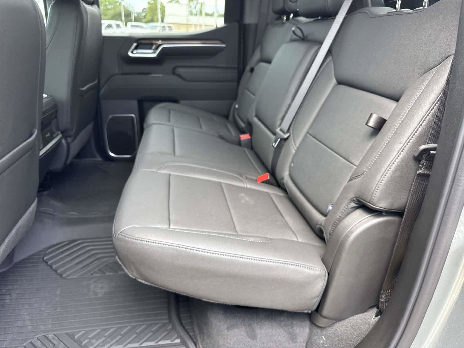 New 2026 Chevrolet Silverado 1500 RST w/ RST All Star Premium Package AWD/4WD image 8