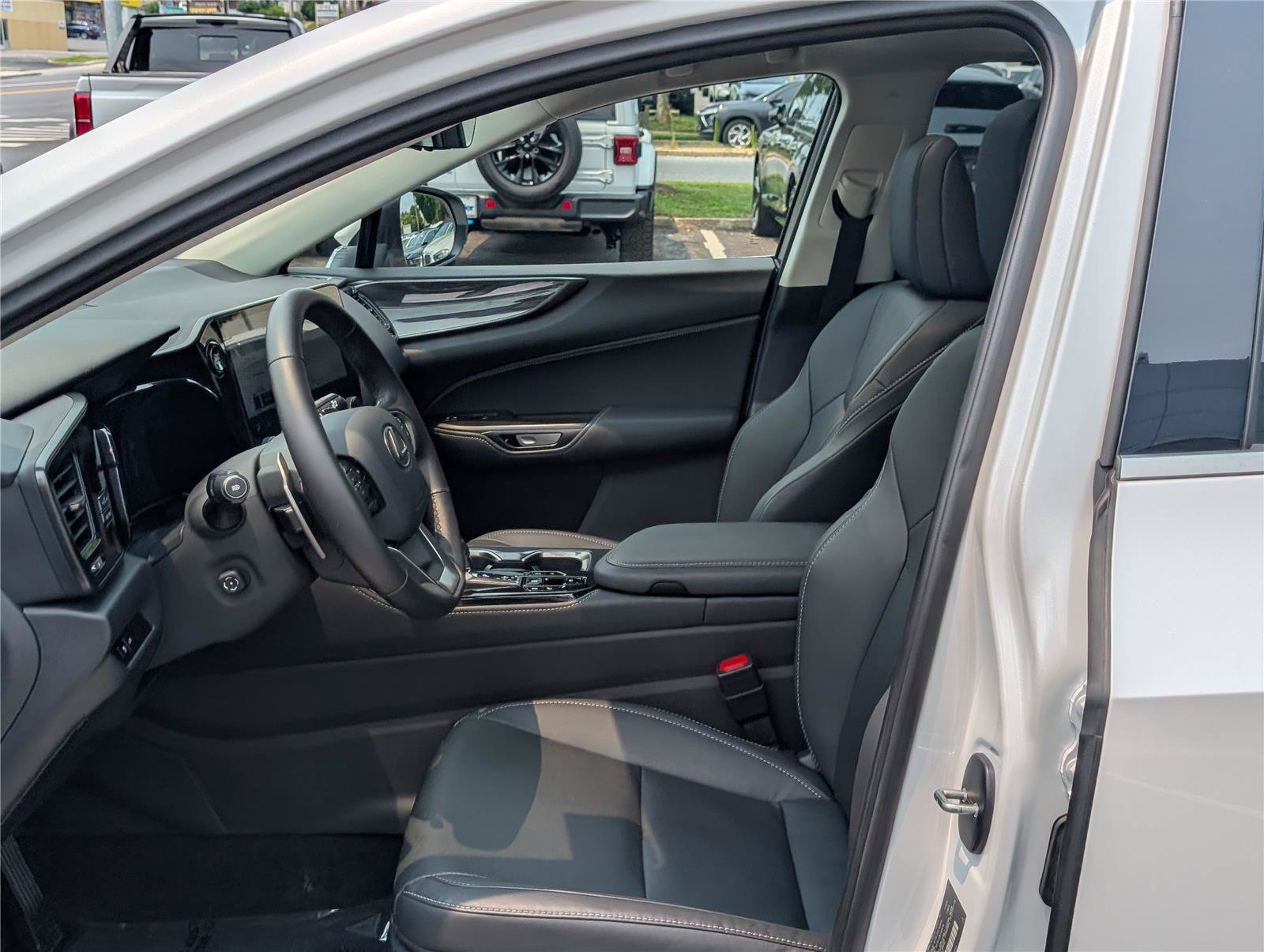 Certified 2025 Lexus NX 350 AWD w/ Accessory Package (2T) image 16
