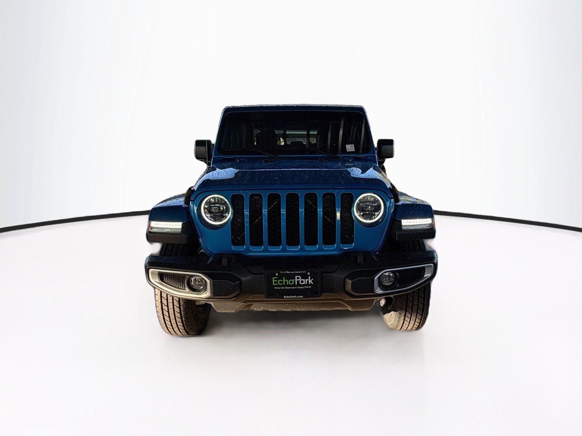 Used 2023 Jeep Gladiator Sport AWD/4WD image 2