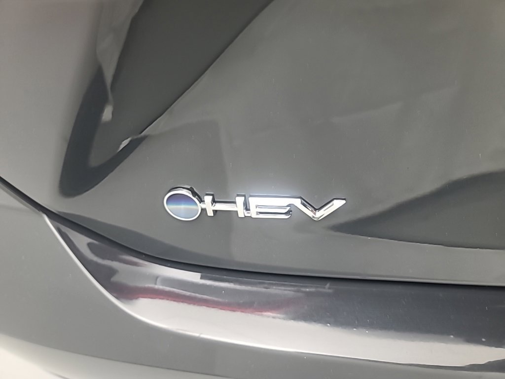 Used 2025 Toyota Camry LE FWD image 12