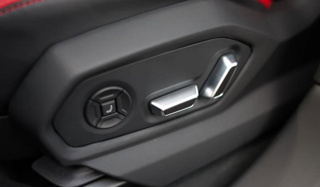 Used 2024 Lamborghini Urus Performante image 9