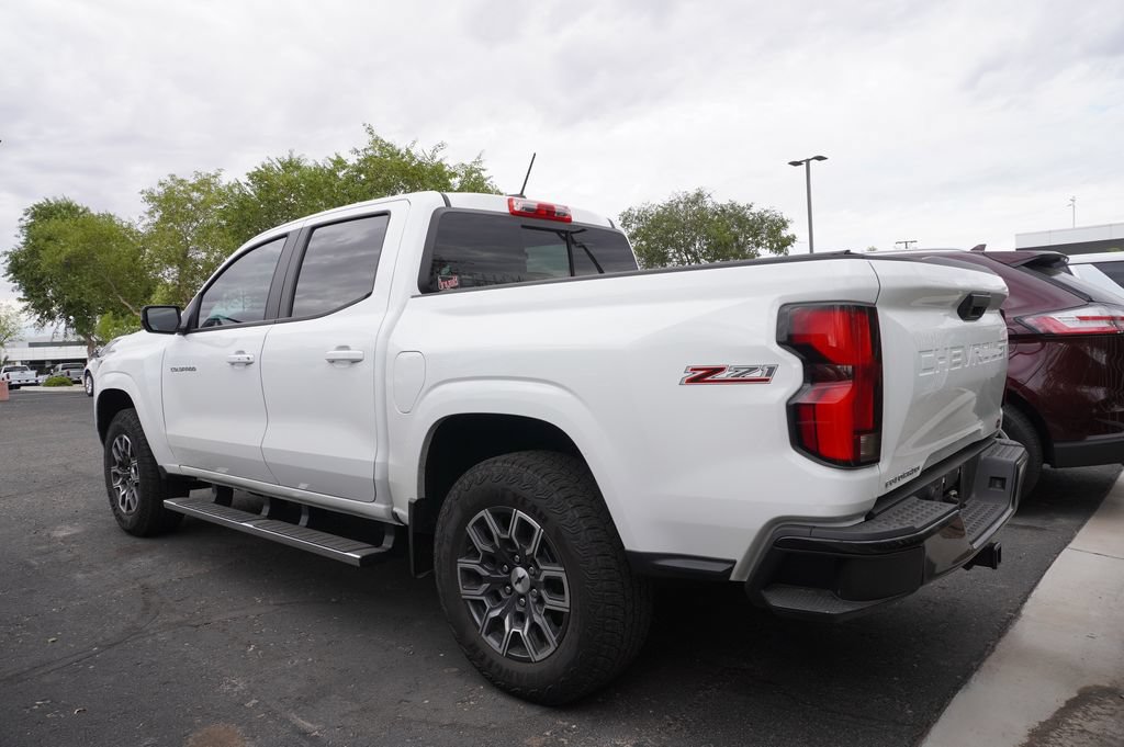 Used 2024 Chevrolet Colorado Z71 w/ Z71 Convenience Package 2 AWD/4WD image 6