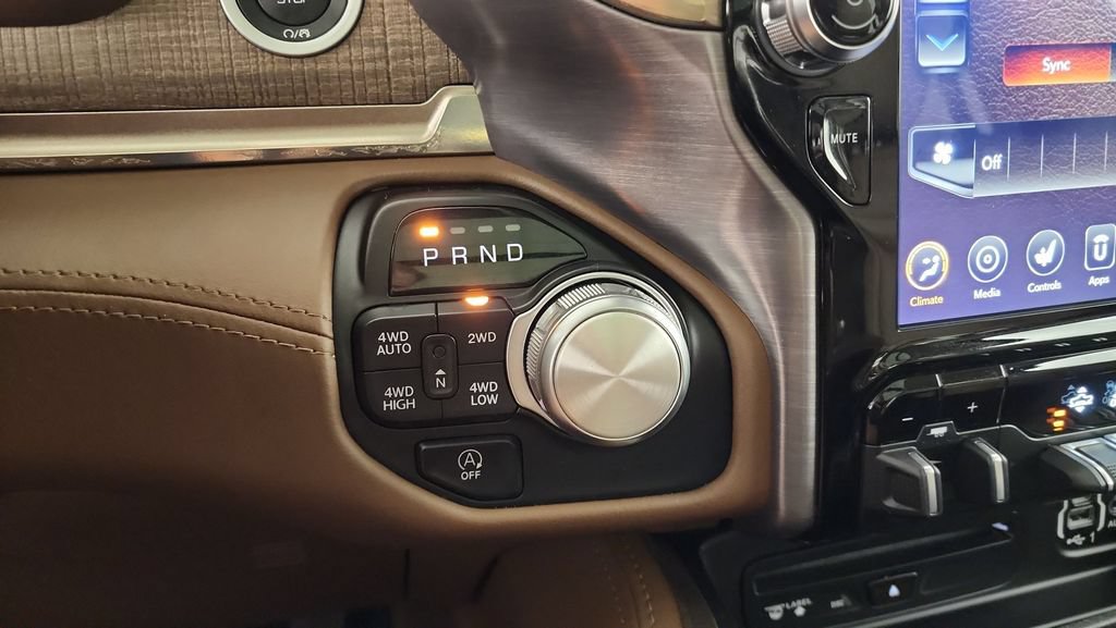 Used 2019 RAM 1500 Laramie Longhorn AWD/4WD image 31