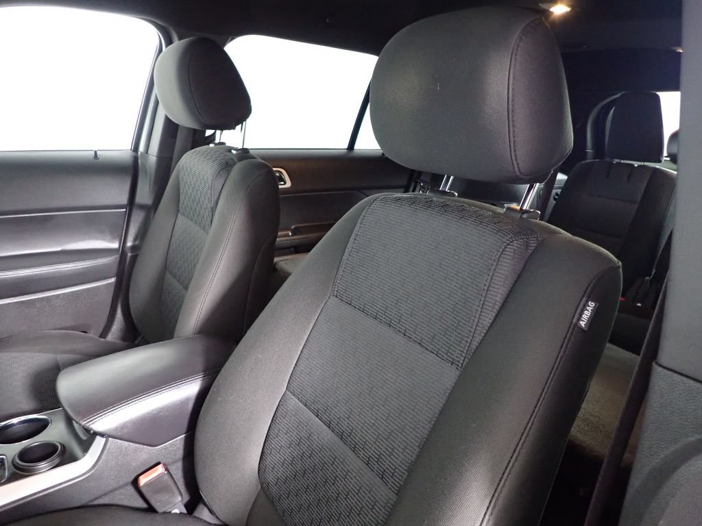 Used 2013 Ford Explorer XLT FWD image 21