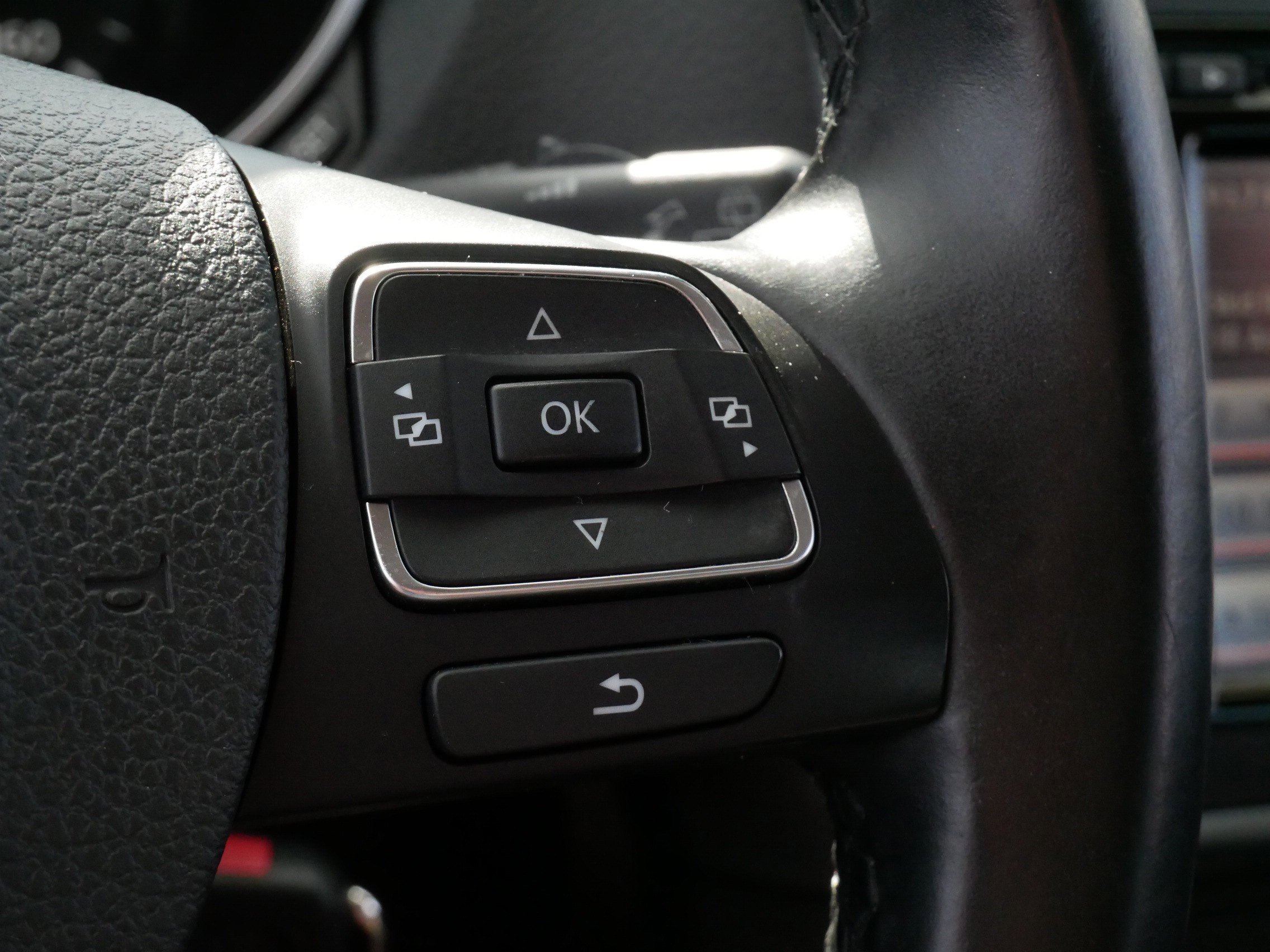 Used 2013 Volkswagen Jetta TDI image 25