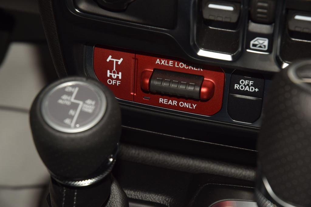Used 2026 Jeep Gladiator Mojave AWD/4WD image 37