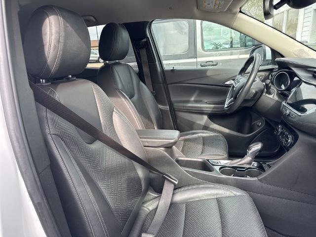 Certified 2020 Buick Encore GX Essence FWD image 50