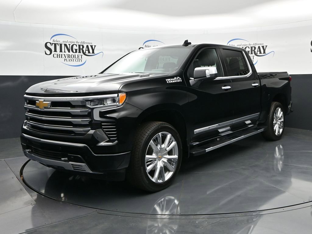 Used 2025 Chevrolet Silverado 1500 High Country w/ High Country Premium Package image 3