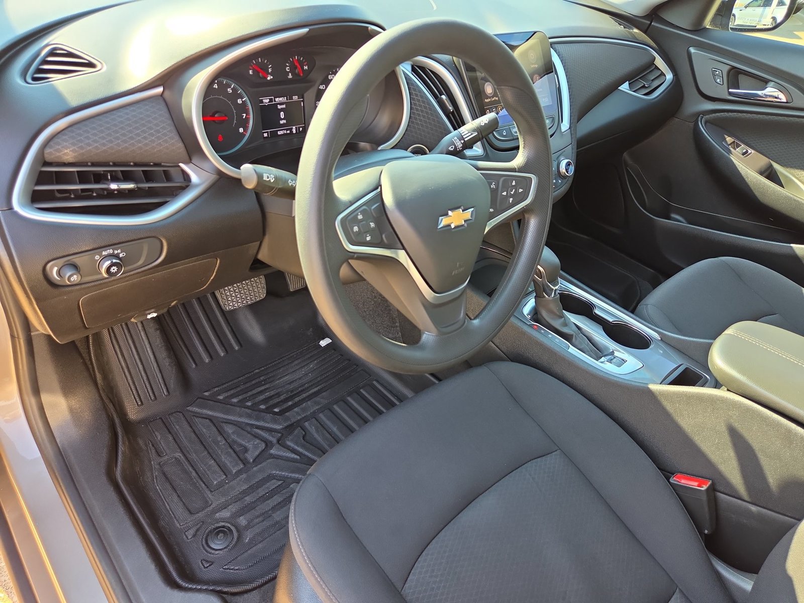 Used 2022 Chevrolet Malibu LT FWD image 10