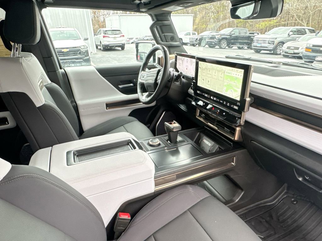 Used 2025 GMC Hummer EV 3X image 31