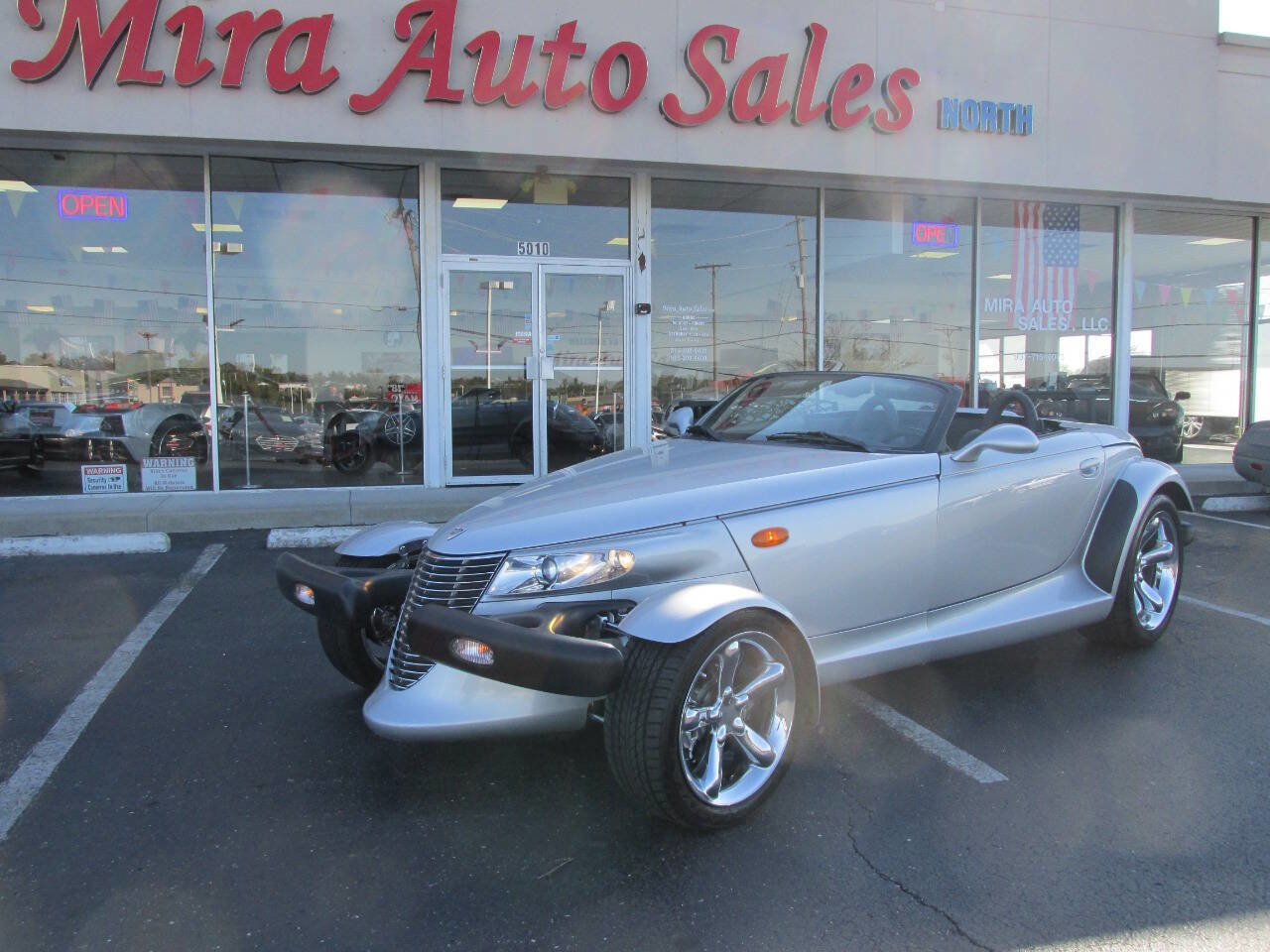 Used 2002 Chrysler Prowler image 3