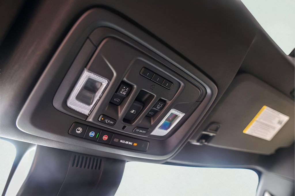 Certified 2024 Chevrolet Silverado 3500 High Country w/ High Country Premium Package image 24