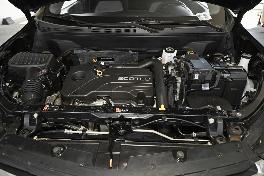Used 2022 Chevrolet Equinox LS w/ LPO, Cargo Package FWD image 13