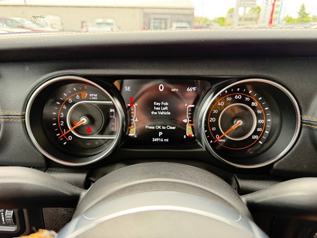 Used 2023 Jeep Gladiator Overland AWD/4WD image 30