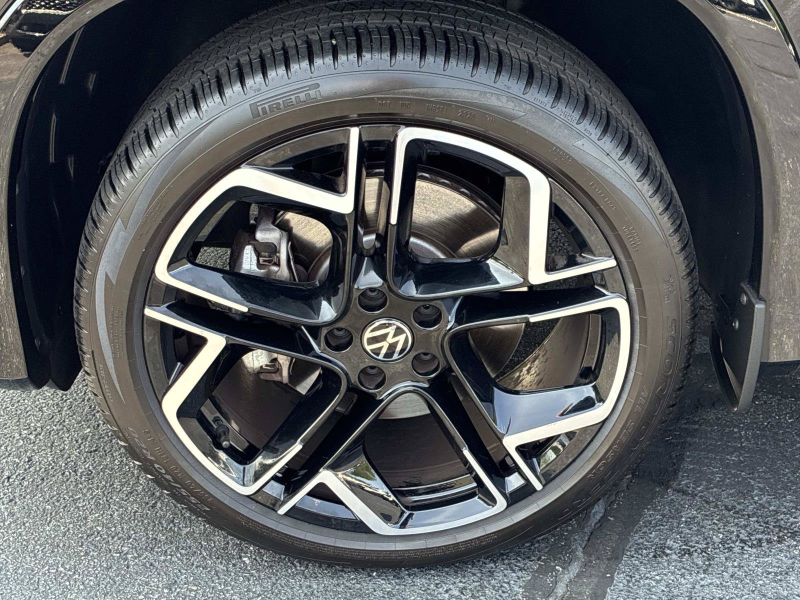Used 2025 Volkswagen Tiguan SEL R-Line AWD/4WD image 20