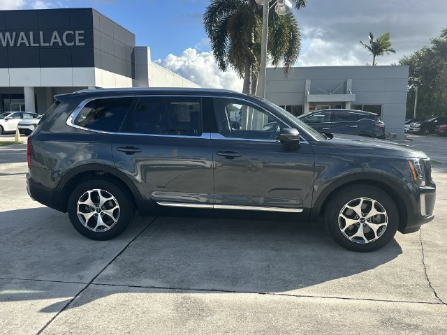 Certified 2022 Kia Telluride EX FWD image 5
