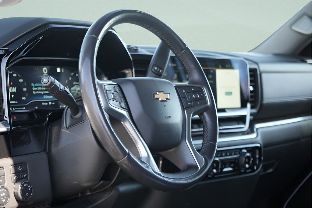 Used 2022 Chevrolet Silverado 1500 LT image 24