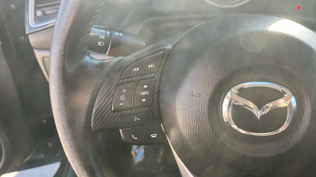 Used 2014 MAZDA MAZDA3 i Touring FWD image 9