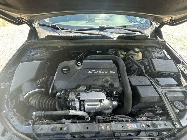Used 2016 Chevrolet Malibu LT w/ Leather Package FWD image 33