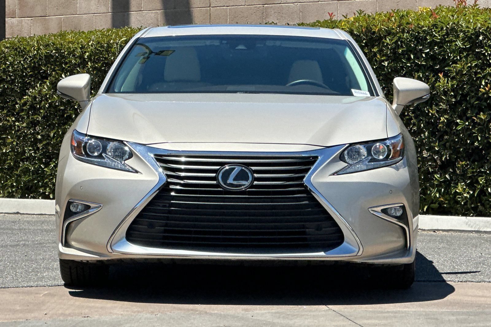 Used 2018 Lexus ES 350 w/ Premier Package FWD image 9