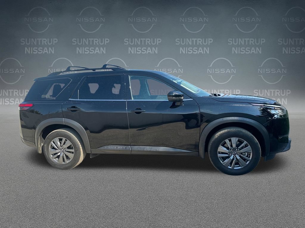 Certified 2025 Nissan Pathfinder SV w/ SV Premium Package FWD image 38