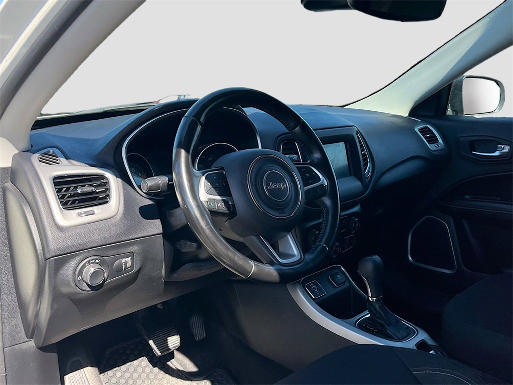 Used 2021 Jeep Compass Sport w/ Cold Weather Group image 9