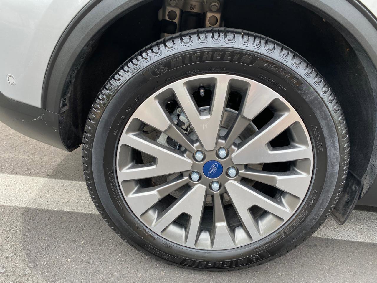 Used 2020 Ford Escape Titanium w/ Titanium Premium Package 2.0 image 20