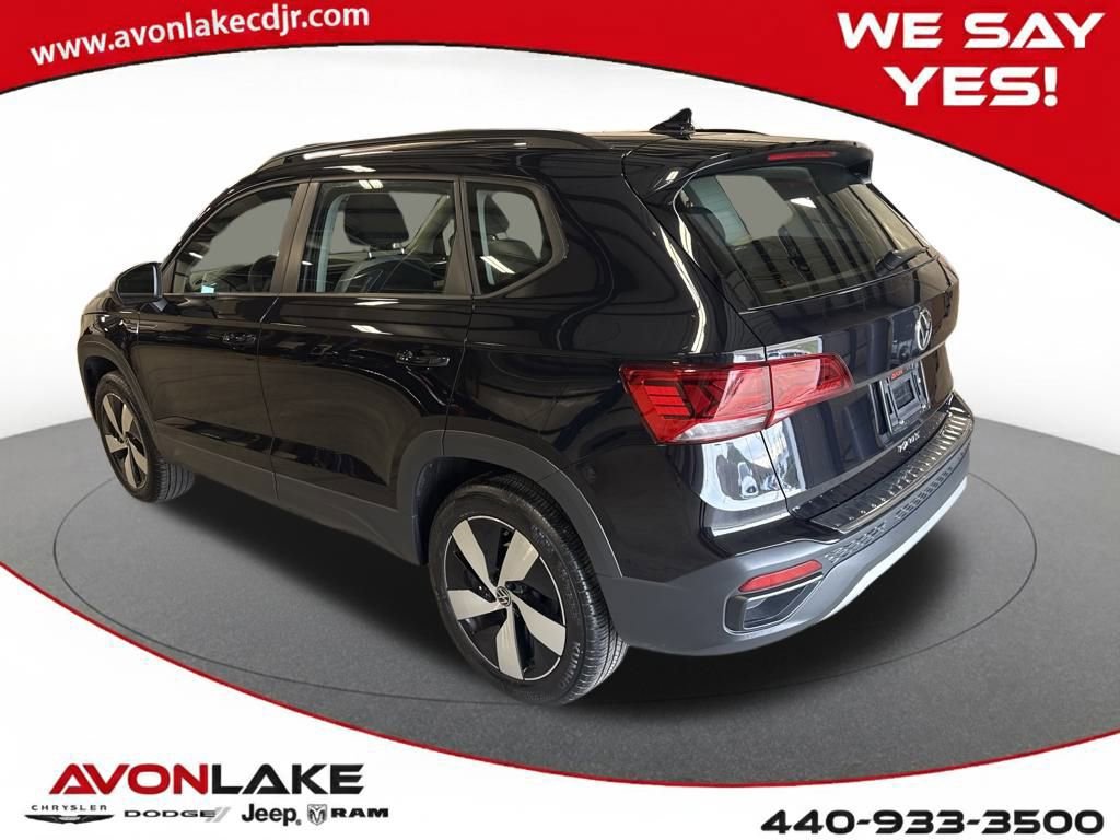 Used 2024 Volkswagen Taos S image 3
