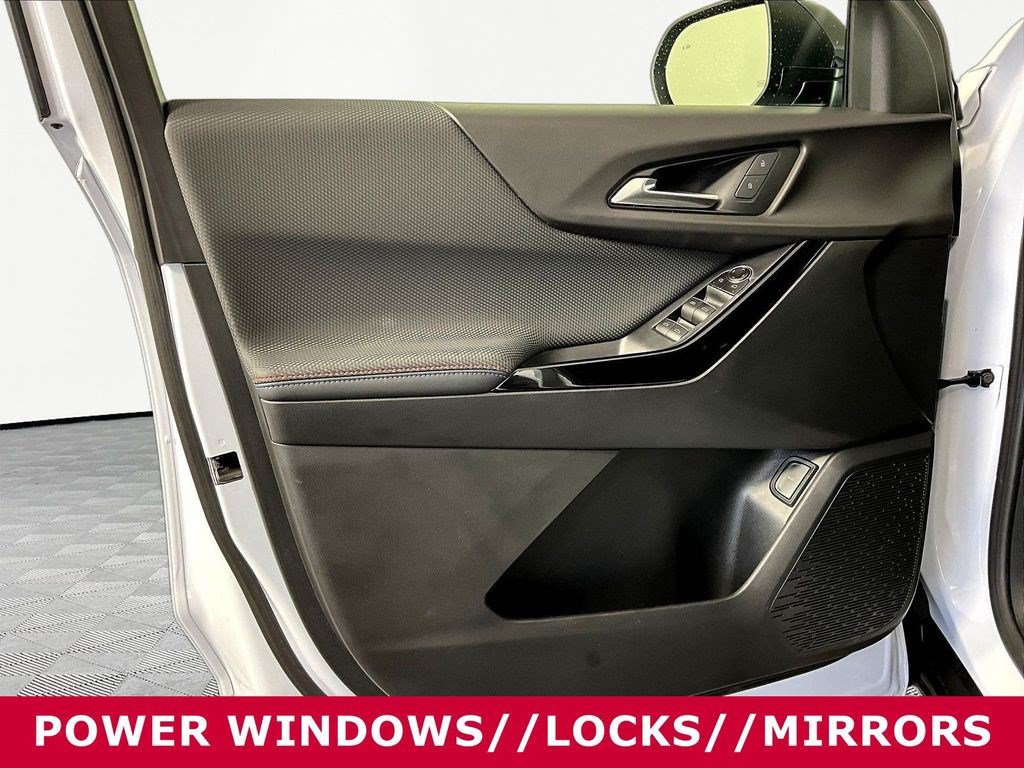Used 2026 Chevrolet Equinox RS FWD image 18