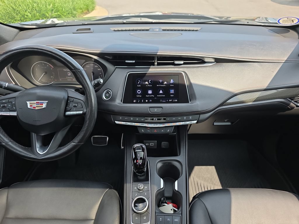 Used 2023 Cadillac XT4 Sport w/ Cold Weather Package AWD/4WD image 15