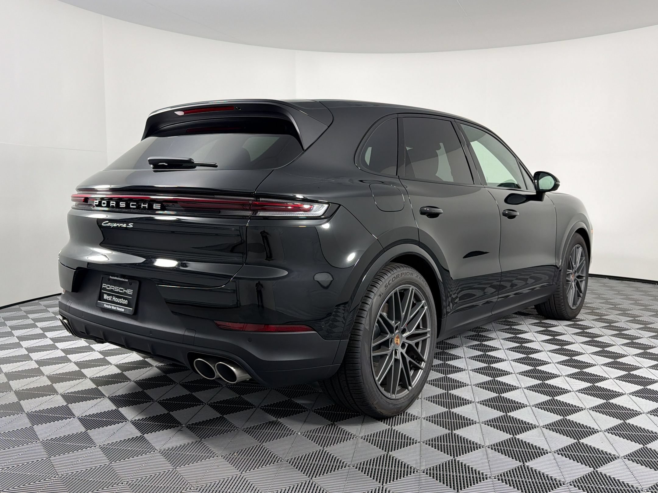New 2026 Porsche Cayenne S AWD/4WD image 9