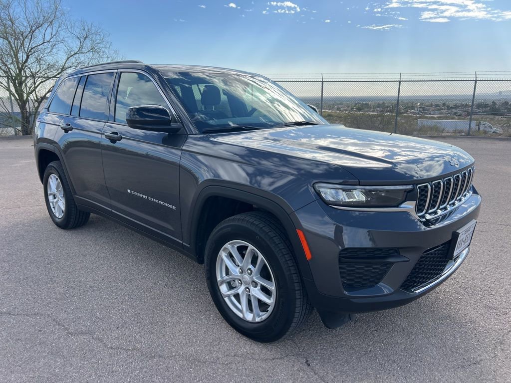 Used 2025 Jeep Grand Cherokee Laredo X w/ Luxury Tech Group I