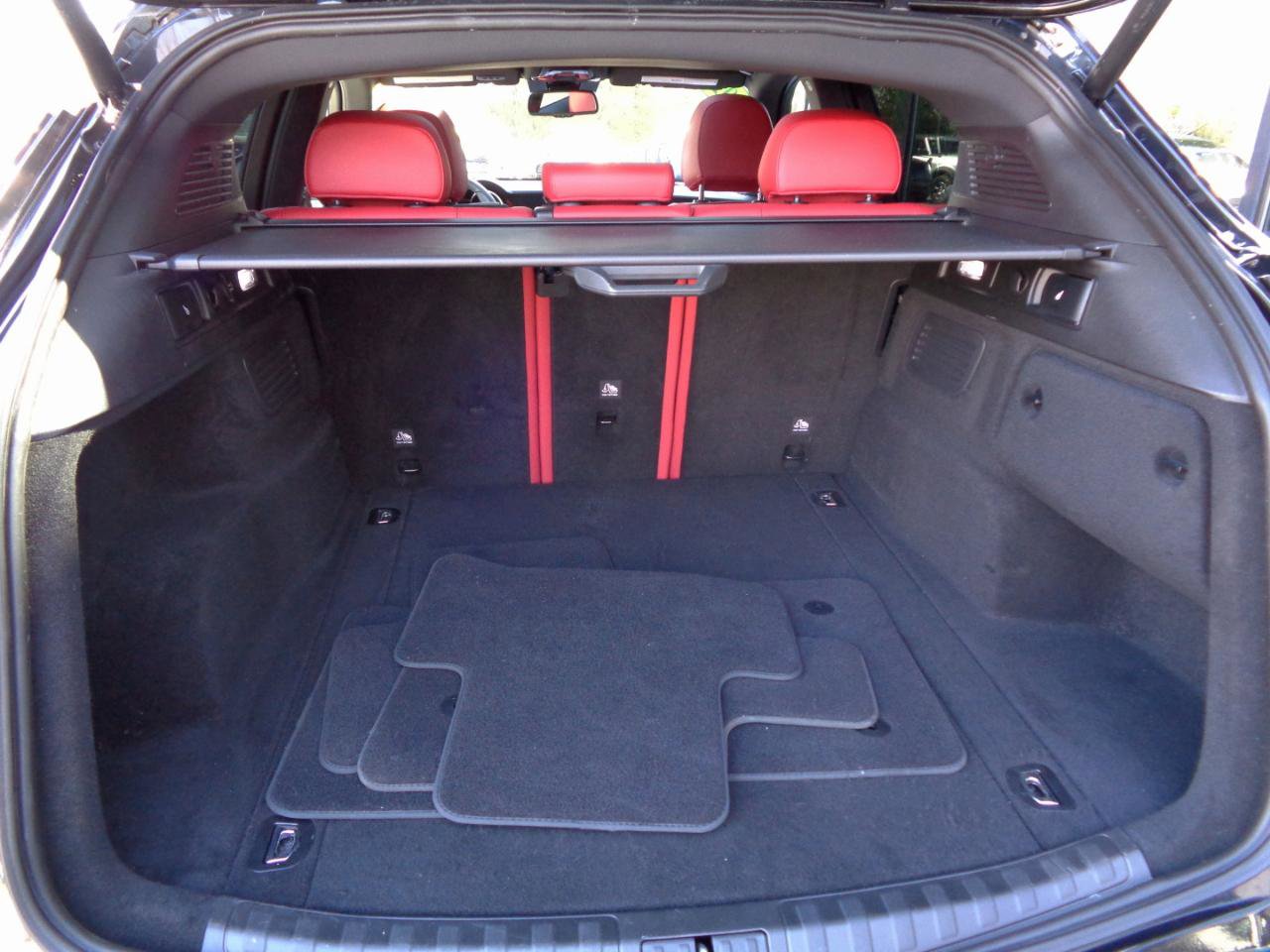 Used 2024 Alfa Romeo Stelvio Ti w/ Performance Driving Package AWD/4WD image 17