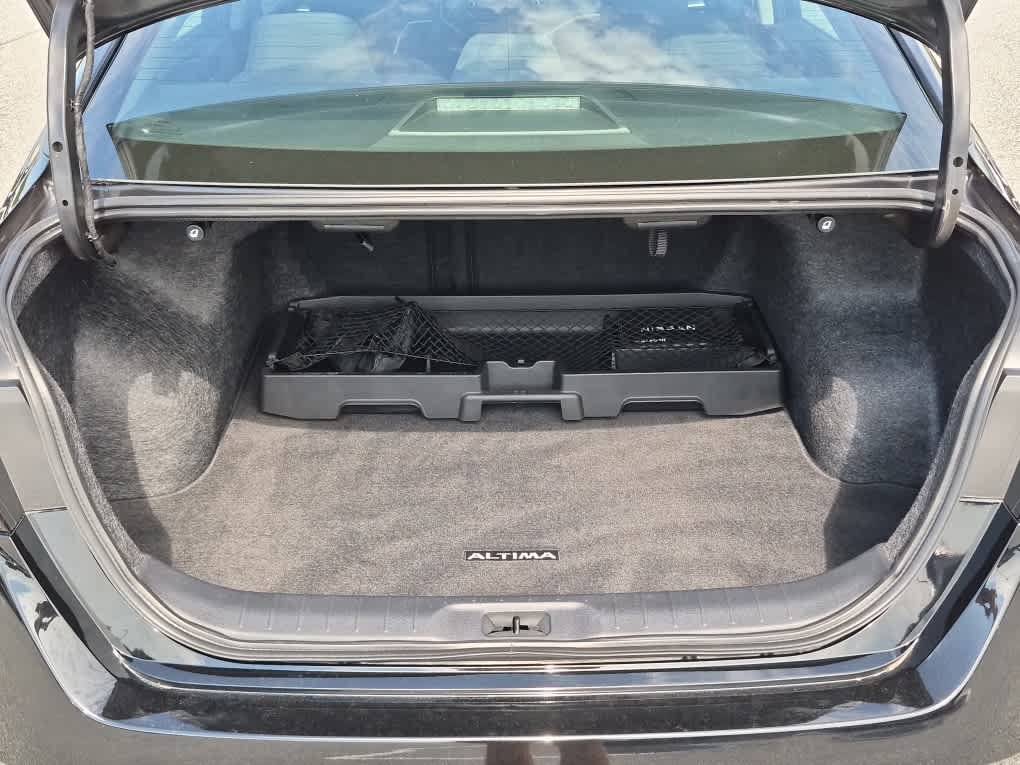 Used 2024 Nissan Altima 2.5 SV FWD image 19