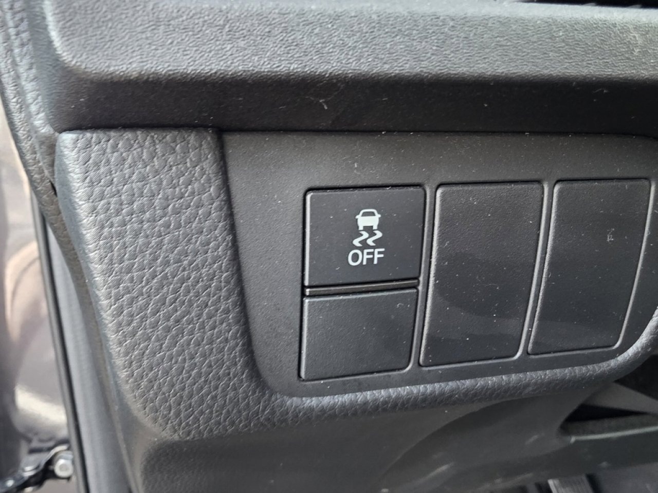 Used 2023 Honda CR-V EX image 25