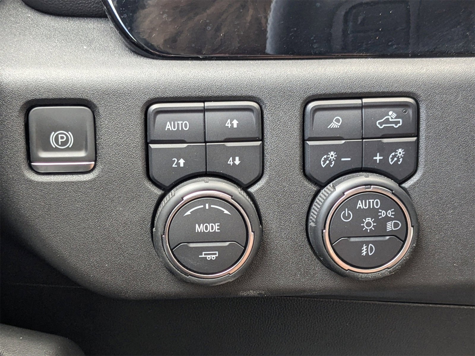 Used 2024 Chevrolet Silverado 2500 LTZ image 23