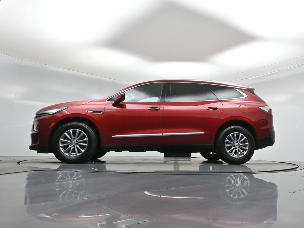 Used 2024 Buick Enclave Premium image 51