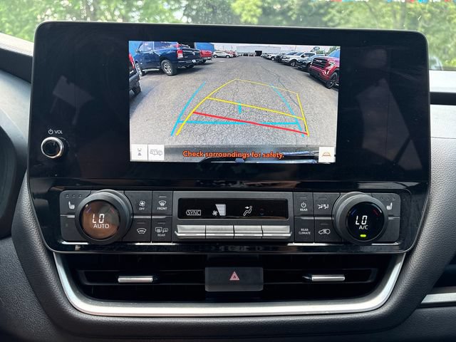 Used 2024 Toyota Grand Highlander AWD image 15