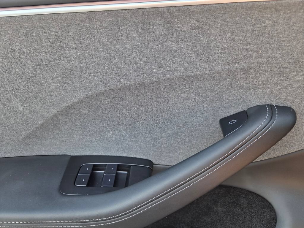 Used 2025 Tesla Model 3 RWD image 26