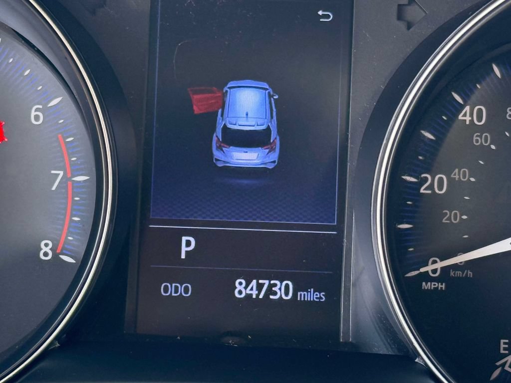 Used 2019 Toyota C-HR XLE FWD image 15