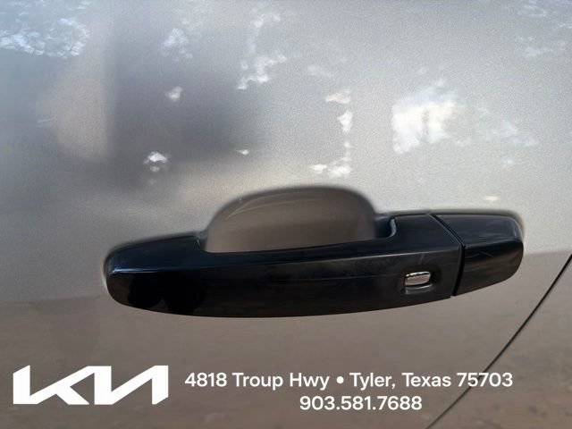 Used 2019 Chevrolet Blazer RS w/ Sun and Wheels Package AWD/4WD image 6