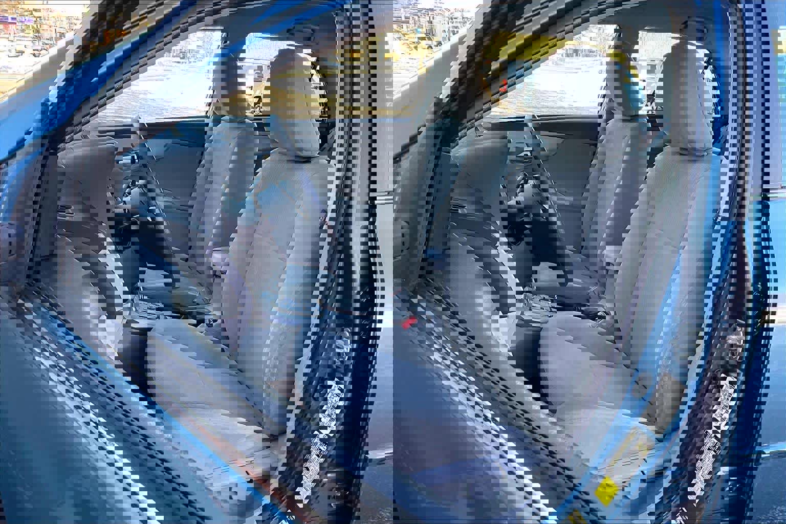 Used 2013 Toyota Corolla LE image 8